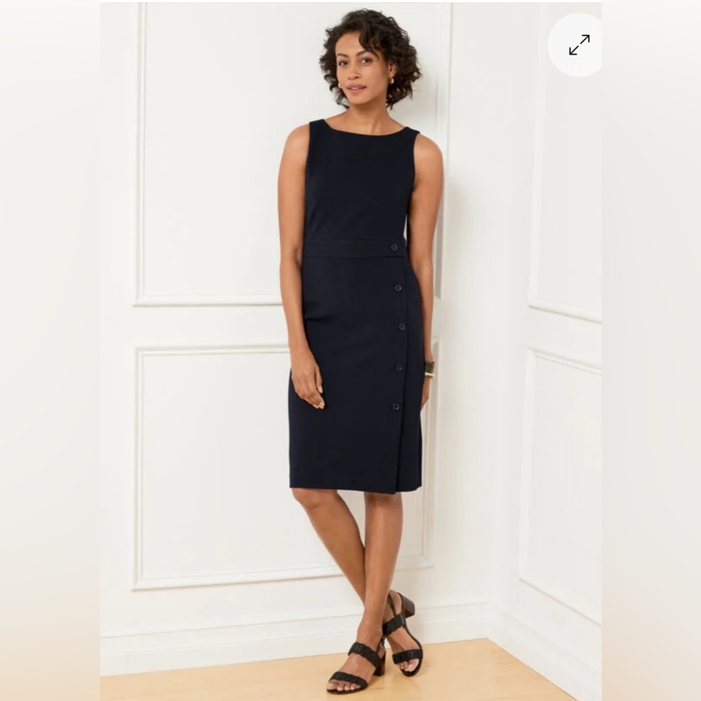 NWT LUXE ITALIAN KNIT BUTTON DETAIL DRESS